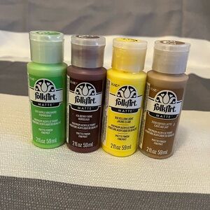 Folk art 2oz matte 7 bottles- new